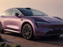 智界R7为爆款而来！迎击特斯拉Model Y